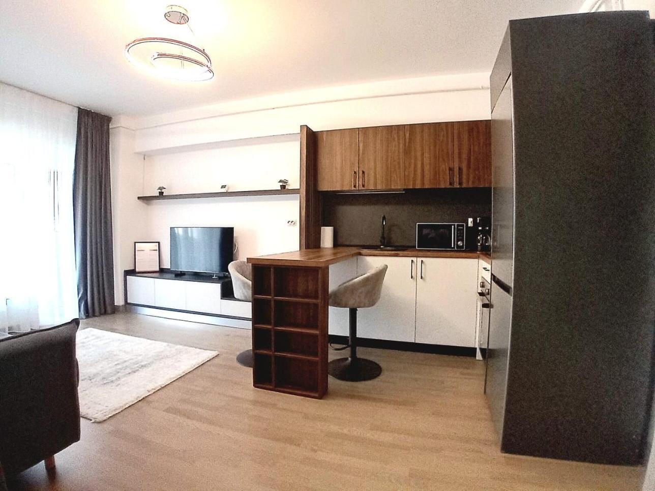 Himson-Brown Apartment Iasi Eksteriør billede